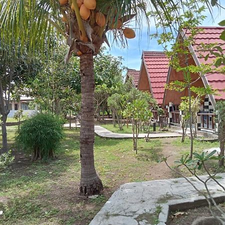 Meno Smile Cottages Gili Meno Dış mekan fotoğraf